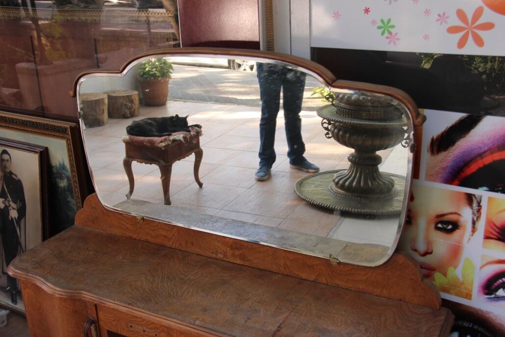 eski mobilya aynalı dolap